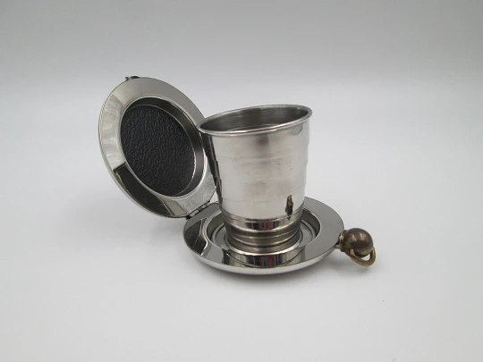 Vaso de viaje Remy Club Trophee. Acero y latón. Estuche, caja e instrucciones. Escocia