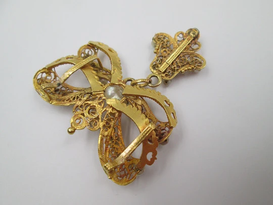 Venera joyería popular. Oro amarillo 18k y perlas aljófar. Siglo XIX. España