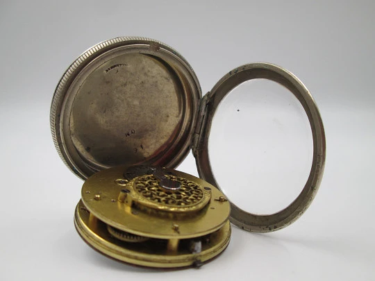 Verge escapement pocket watch. Silver plated metal. Porcelain dial. Key-wind. Swiss. 1820's