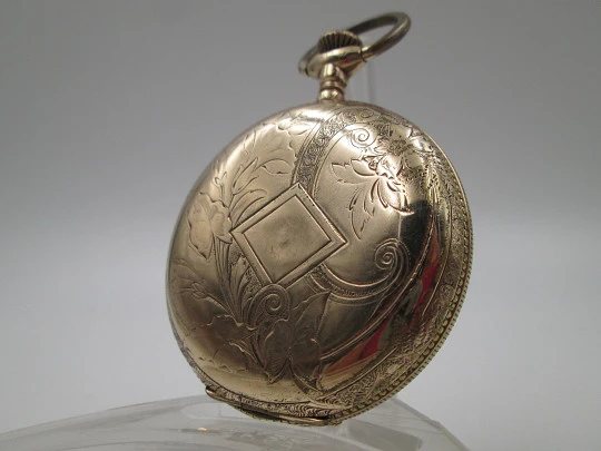 Victory hunter-case pocket watch. Gold plated metal. Stem-wind. Ornate lids. 1910's. Swiss