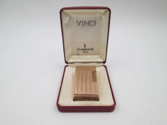 Vinci Flaminaire París gas lighter. 20 microns pink gold plated. Original box. 1970's