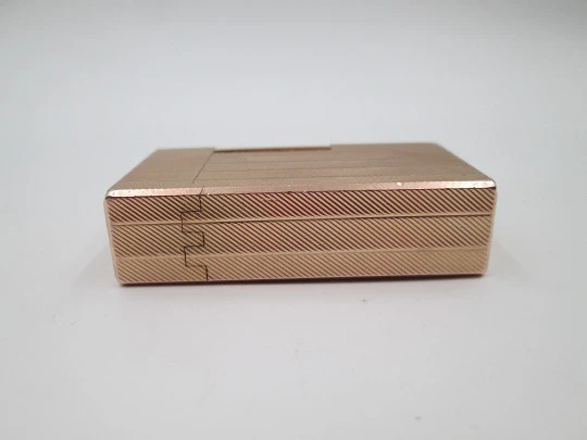 Vinci Flaminaire París gas lighter. 20 microns pink gold plated. Original box. 1970's