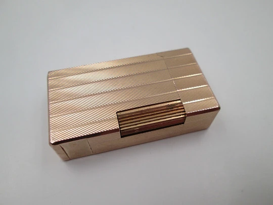 Vinci Flaminaire París gas lighter. 20 microns pink gold plated. Original box. 1970's