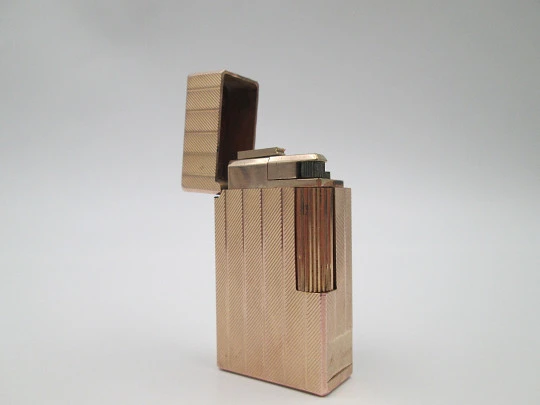 Vinci Flaminaire París gas lighter. 20 microns pink gold plated. Original box. 1970's