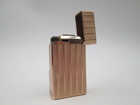 Vinci Flaminaire París gas lighter. 20 microns pink gold plated. Original box. 1970's