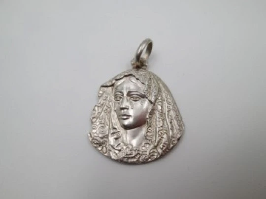 Virgin of the Macarena medal. 925 sterling silver. Ring. 1980's. Spain
