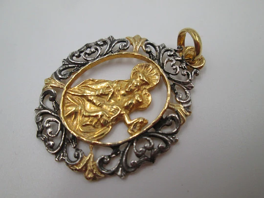 Virgin with Child openwork medal. 925 sterling silver & vermeil. 1970's