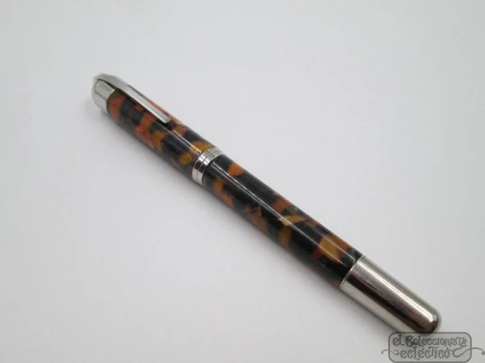 Visconti Pericle. Brown marble resin & silver plated metal. 2001. Italy Visconti Pericle. Brown marble resin & silver plated metal. 2001. Italy