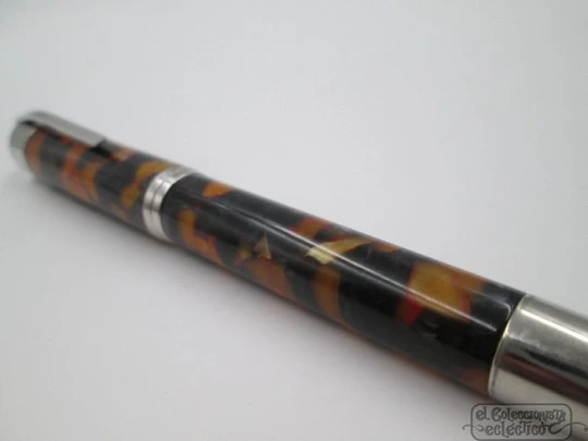 Visconti Pericle. Brown marble resin & silver plated metal. 2001. Italy Visconti Pericle. Brown marble resin & silver plated metal. 2001. Italy