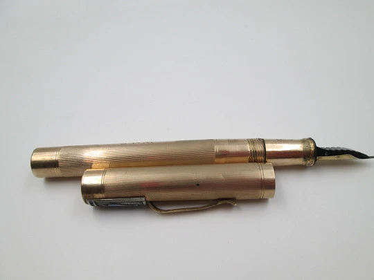 Wahl Eversharp Art Deco fountain pen. 12k gold filled. Lever filler system. 1920's