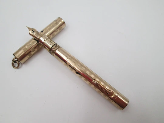 Wahl Eversharp Art Deco ringtop fountain pen. 12k gold filled. Lever filler system. 1920's