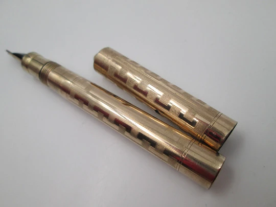 Wahl Eversharp Art Deco ringtop fountain pen. 12k gold filled. Lever filler system. 1920's