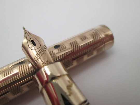 Wahl Eversharp Art Deco ringtop fountain pen. 12k gold filled. Lever filler system. 1920's