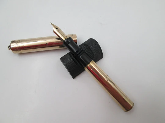 Wahl Eversharp women's ring top fountain pen. Gold filled. Lever filler. United States. 1920's
