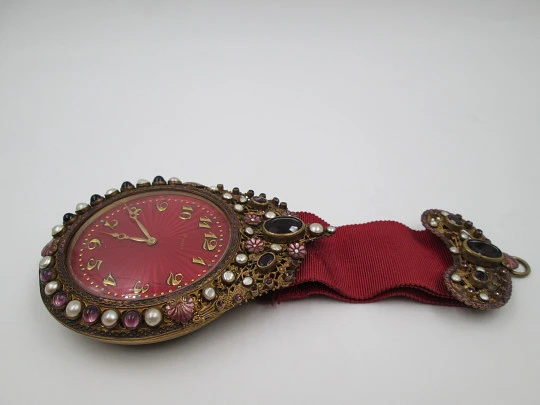 Wall clock Schild & Co. Bronze, amethysts, pearls and enamels. 1900's