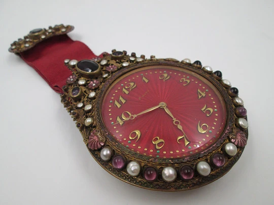 Wall clock Schild & Co. Bronze, amethysts, pearls and enamels. 1900's