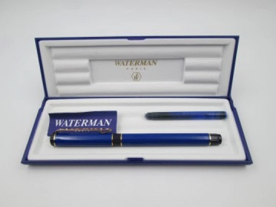 Waterman Centurion. Laca azul y morada. Detalles chapados oro. Estuche. 1990