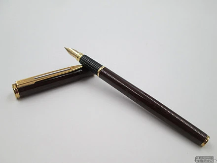 Waterman Executive Tobacco Brown Marble Lacquer And Gold Plated