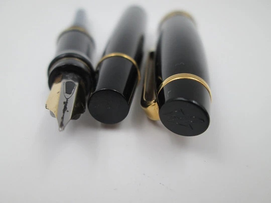 Waterman Expert Mark 1 GT. Black lacquer & gold plated details. Box. 1990's. France