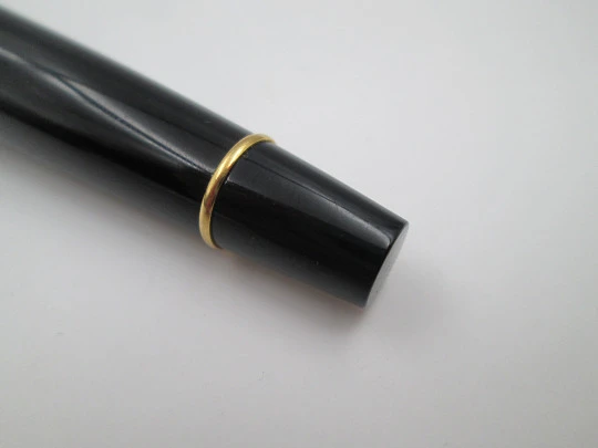 Waterman Expert Mark 1 GT. Black lacquer & gold plated details. Box. 1990's. France