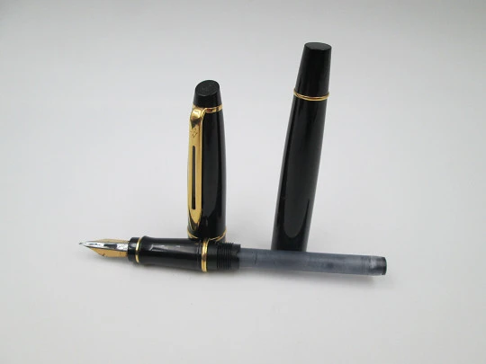 Waterman Expert Mark 1 GT. Laca negra y chapados oro. Estuche. 1990. Francia