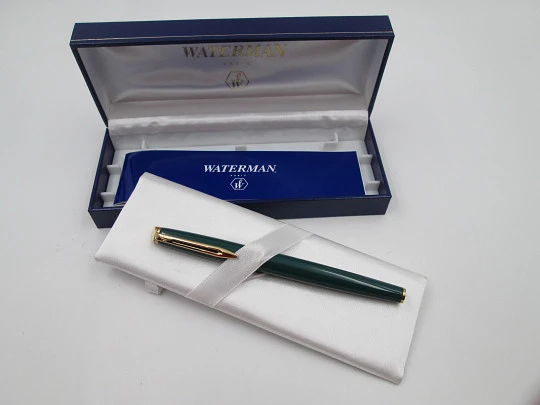 Waterman Hémisphère. Green lacquer & gold plated details. Original box. 1990's. France