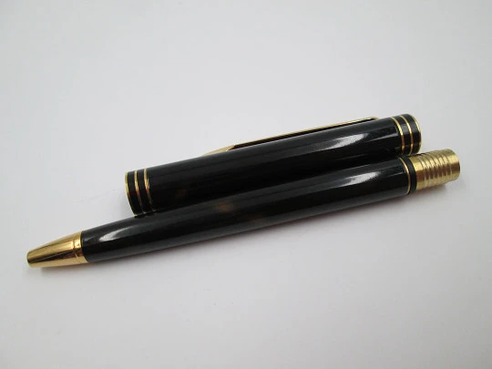 Waterman Ideal ballpoint pen. Black and brown lacquer. Gold plated details. 2000's