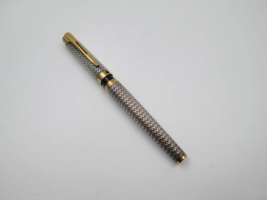 Waterman L'Étalon. Plata ley y detalles chapados oro. Plumín 18k. Estuche