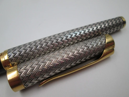 Waterman L'Étalon. Plata ley y detalles chapados oro. Plumín 18k. Estuche