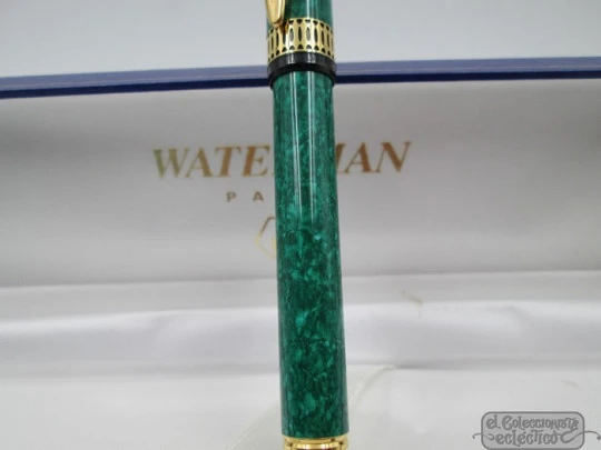 Waterman Patrician Man 100 ballpoint pen. Green marble resin & gold plated