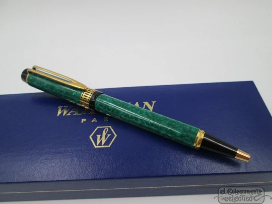 Waterman Patrician Man 100 ballpoint pen. Green marble resin & gold plated