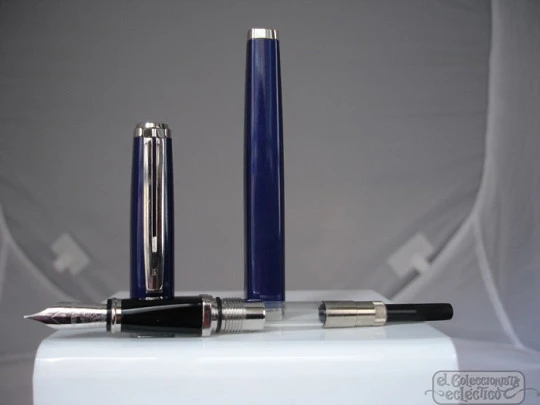 Waterman Slim Exception. Violet blue lacquer. 2005. Box. Converter