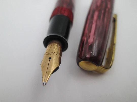 Watermans 512V. Celuloide rosa marmolizado estriado. Palanca. 14k