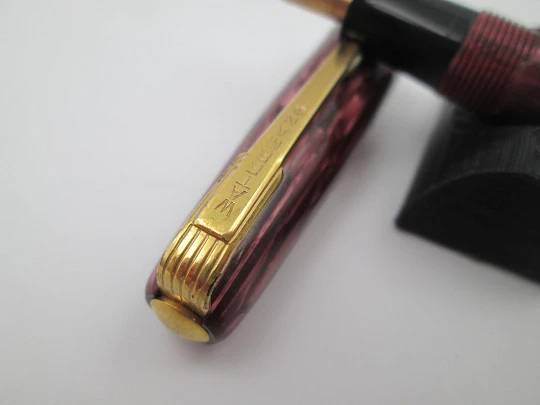 Waterman's 512V. Pink striated marble celluloid. Lever filler. 14k gold nib