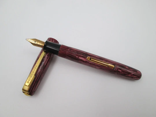 Waterman's 512V. Pink striated marble celluloid. Lever filler. 14k gold nib