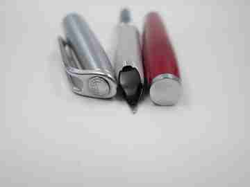 Waterman's C/F fountain pen & ballpoint set. Bi-tone plastic & chrome plated