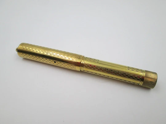 Watermans Ideal Nº 0552 1/2 V. Black hard rubber and rolled gold. 14k nib. 1920's