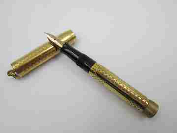 Watermans Ideal Nº 0552 1/2 V. Ebonita negra y laminada oro. Plumín 14k. 1920