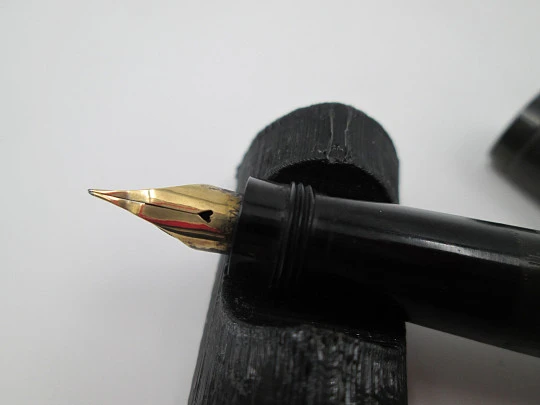 Watermans Ideal Safety Baby 12 1/2 VS. Chiselled black hard rubber. 14k nib. 1905