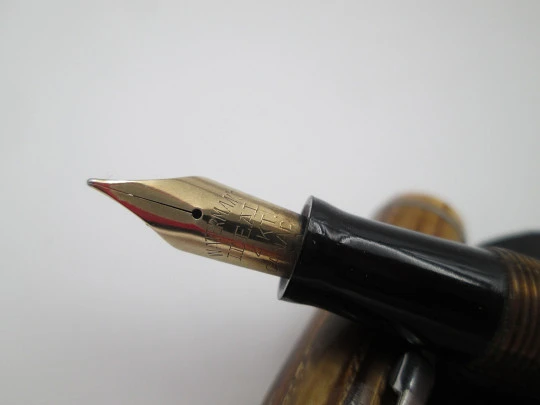 Waterman's Ideal. Marble celluloid & nickel-plated details. Lever filler. 14k gold nib