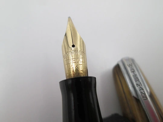 Waterman's Ideal. Marble celluloid & nickel-plated details. Lever filler. 14k gold nib