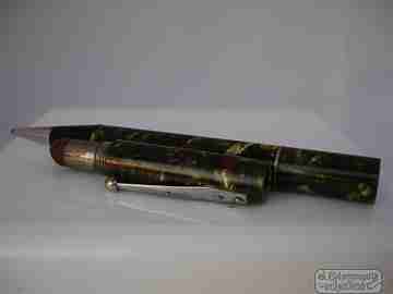 Waterman's. Green and red celluloid. Circa: 1930-32. Nickel-plated