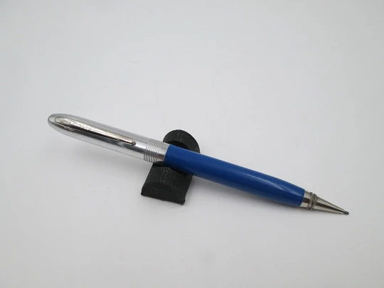 Wearever fountain pen & mechanical pencil set. Blue plastic & chromed metal