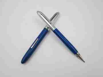 Wearever fountain pen & mechanical pencil set. Blue plastic & chromed metal