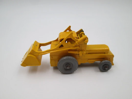 Weatherill hydraulic excavator. Lesney. Matchbox series No. 24. England. 1960's