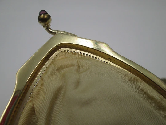 Whiting & Davis gold plated mesh bag. Cabochon clasp. Chain. 1920's. USA