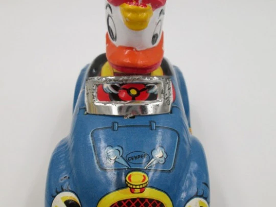 Wind-up toy car. Lithographed tinplate. Geyper / Disney. 1965