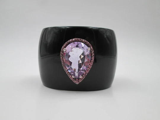 Women's bangle bracelet. Sterling silver and black enamel. Amethyst and zircons