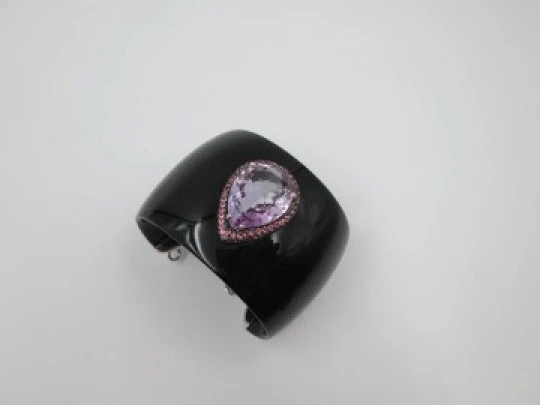 Women's bangle bracelet. Sterling silver and black enamel. Amethyst and zircons