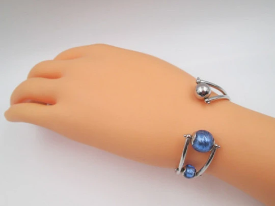 Women's bracelet. 925 sterling silver. Ball and blue crystal spheres. Europe. 1990's